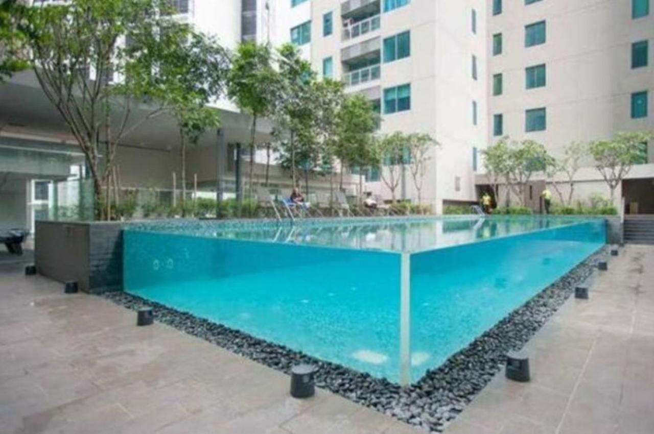 Mercu Summer Suites Klcc By Sweet Home Куала-Лумпур Экстерьер фото
