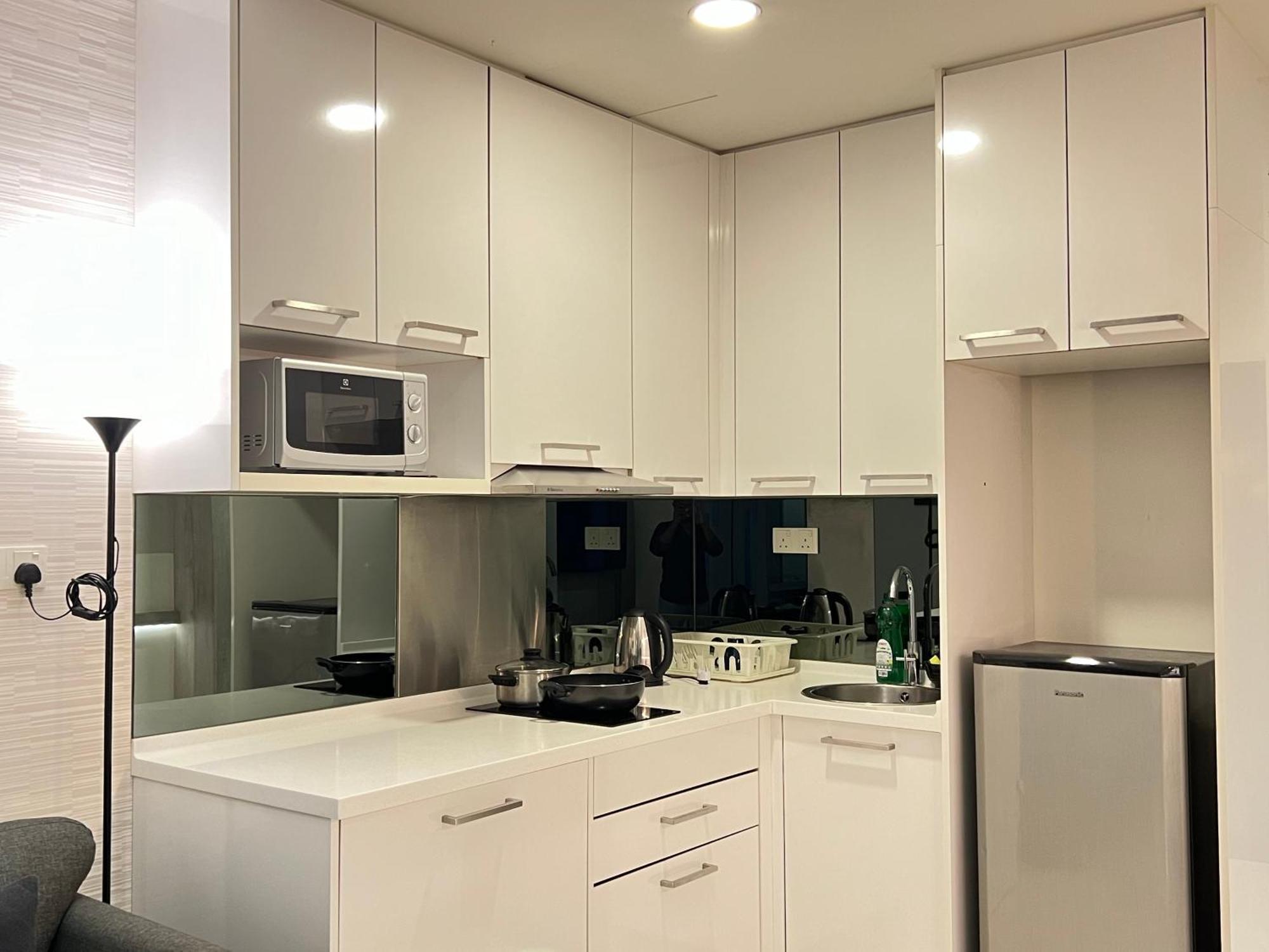 Mercu Summer Suites Klcc By Sweet Home Куала-Лумпур Экстерьер фото